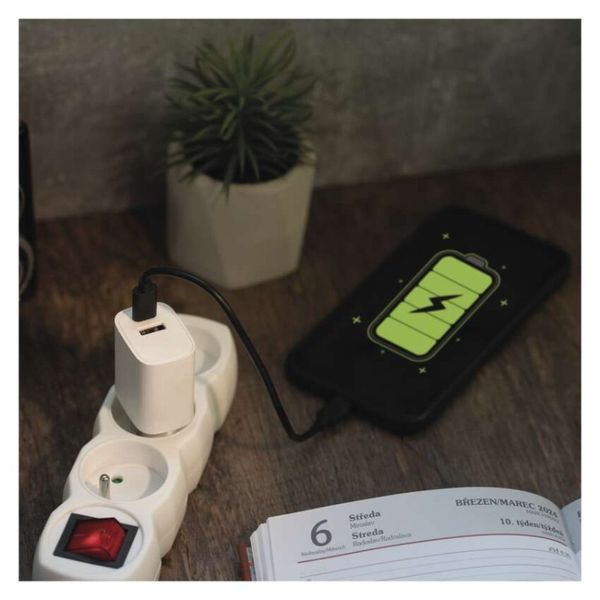 Універсальний USB зарядний пристрій EMOS V02B15 1xUSB-A, 1xUSB-C 15W 220V V02B15 фото