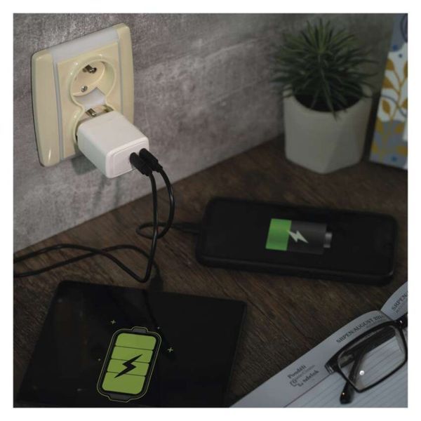Універсальний USB зарядний пристрій EMOS V03G35 2xUSB-С 15W 220V V03G35 фото