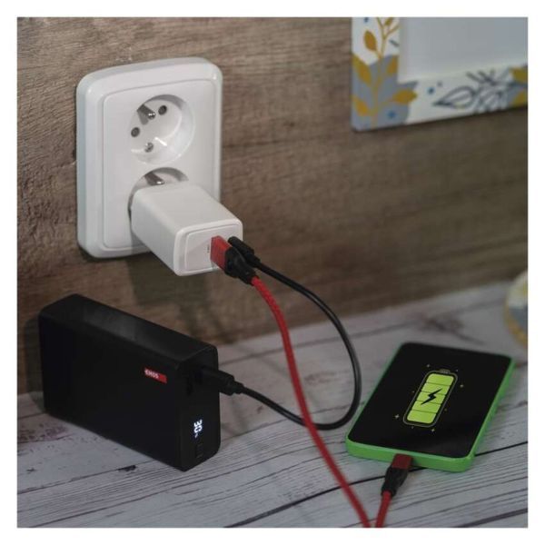 Універсальний USB GAN зарядний пристрій EMOS V04G45 1xUSB-A, 1xUB-C 20W 220V PD V04G45 фото