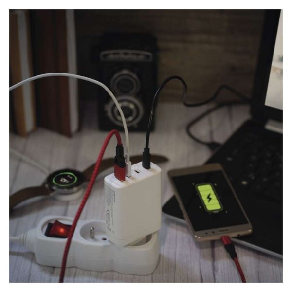 Универсальное USB GAN зарядное устройство EMOS V06G120 1xUSB-A, 3xUB-C 120W 220V PD V06G120 фото