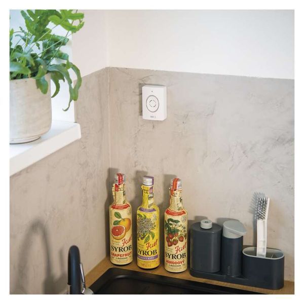 Умный беспроводной видеозвонок EMOS H4030 GoSmart на аккумуляторе с Wi-Fi и солнечной панелью H4030 фото